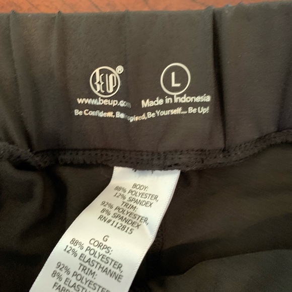 Women’s Skort - Picture 3 of 3